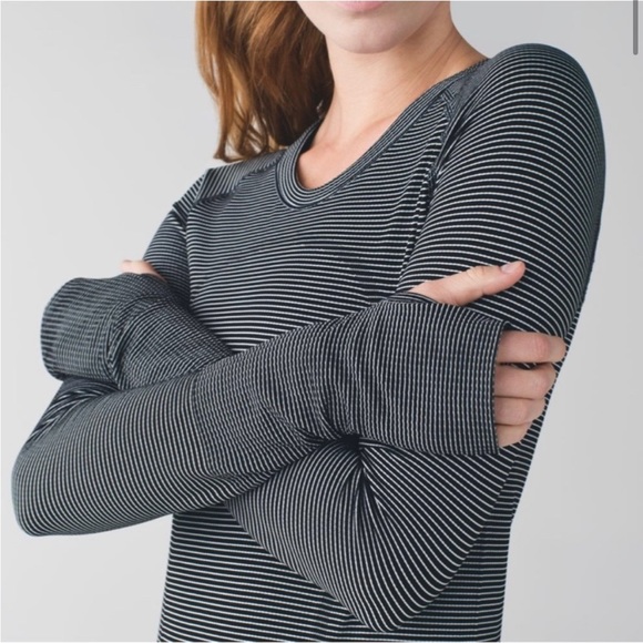 lululemon athletica Tops - Lululemon Long Sleeve Swiftly Tech Tempo Stripe Black/White size 8